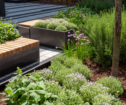 London apartments with access to communal roof terraces and podium gardens Image