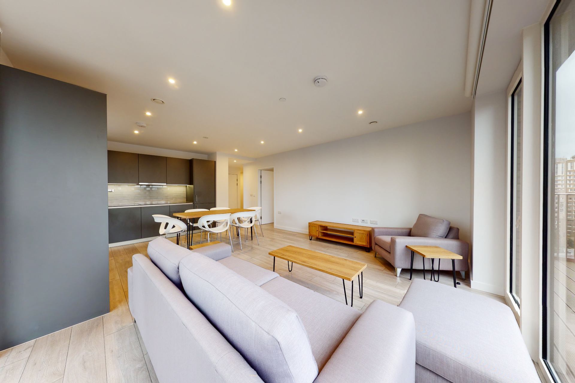 slide 2 1920x1280.jpg