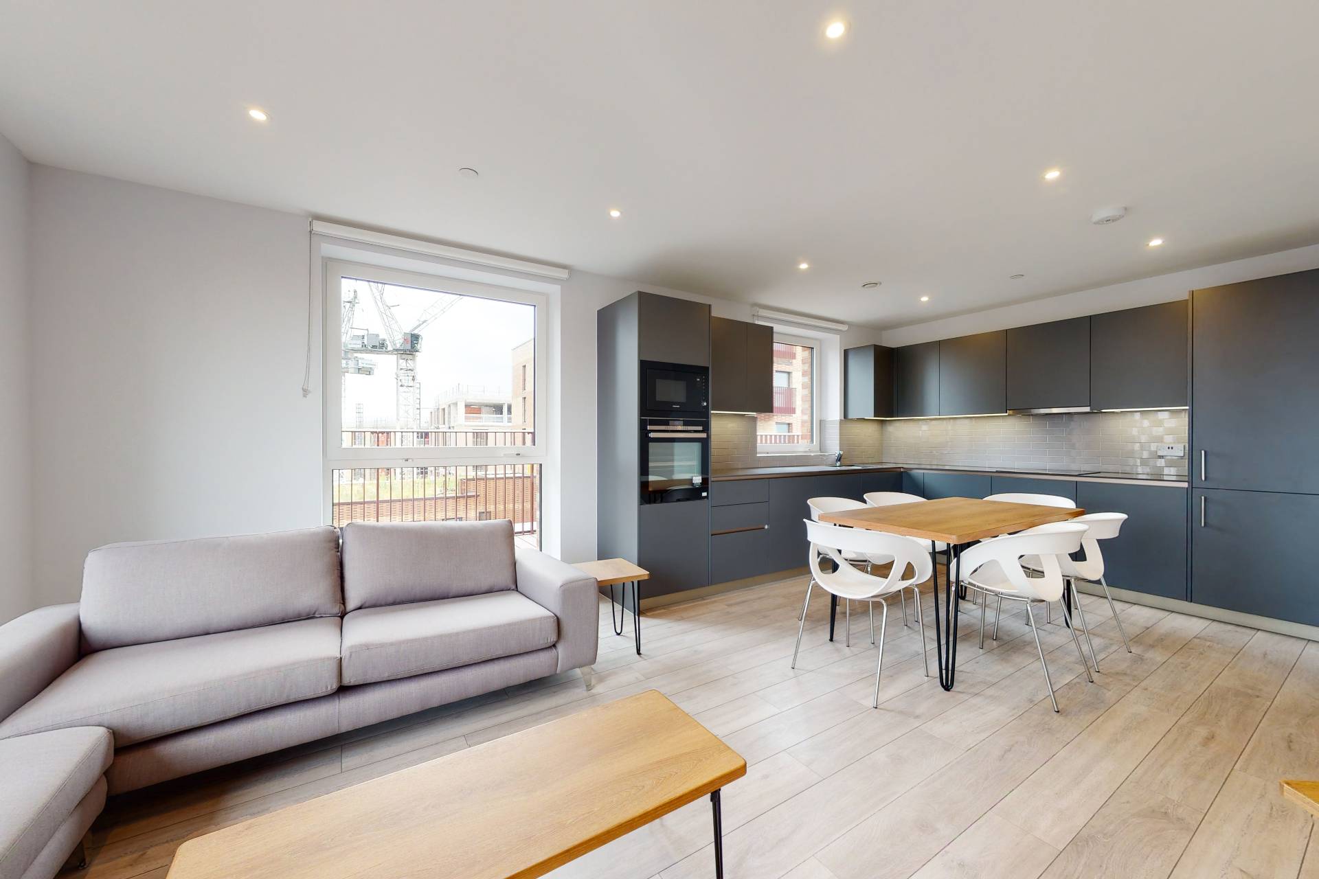 slide 5 1920x1280.jpg