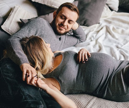 URBAN LIVING IN ELEPHANT AND CASTLE Image